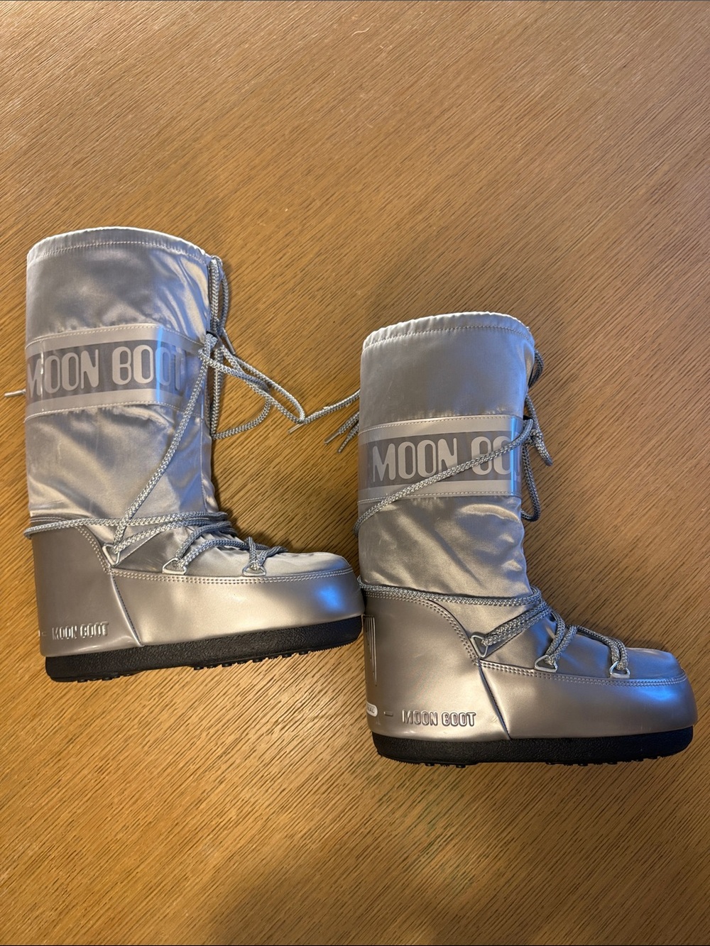 Moon Boot Icon Metallic Silver Tall Snow Boots EU 35/38